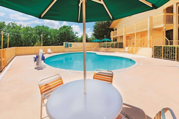 Pool 27 of 39