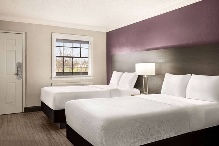 Room 20 of 39