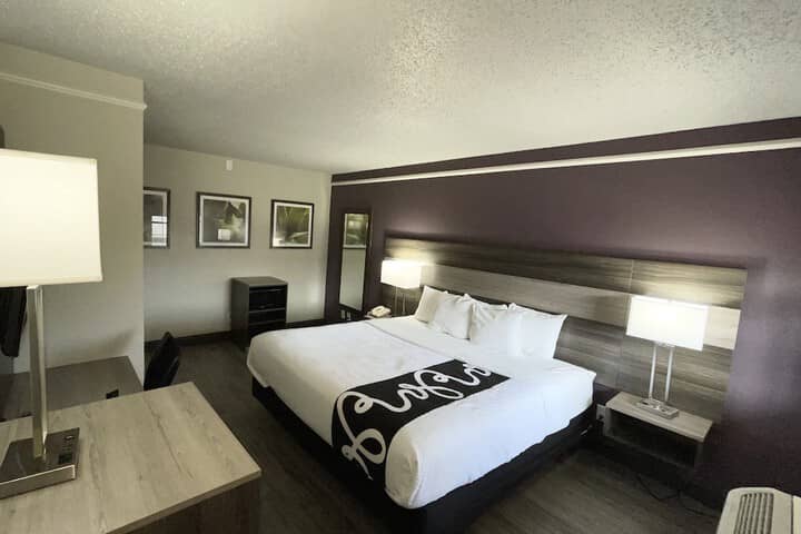 Room 3 of 39
