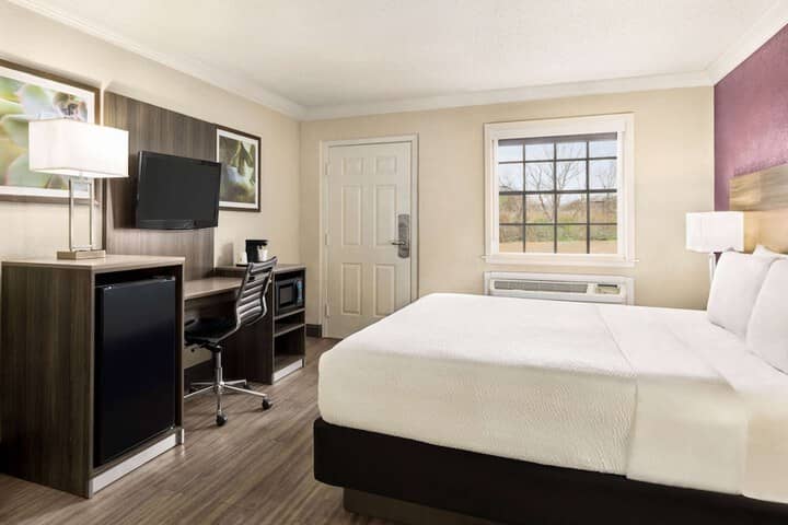 Room 7 of 39